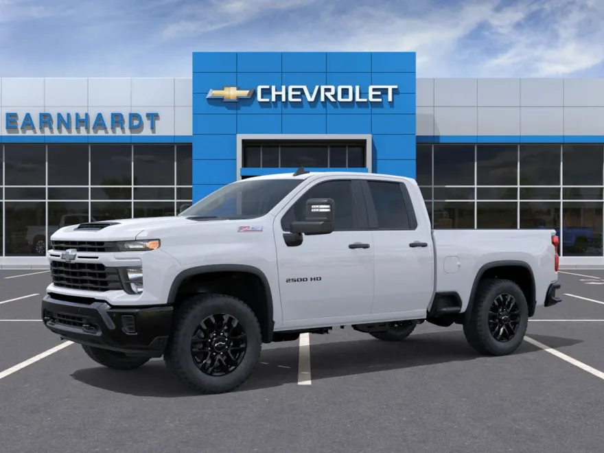 2026 Chevrolet Silverado 2500HD Custom photo 1