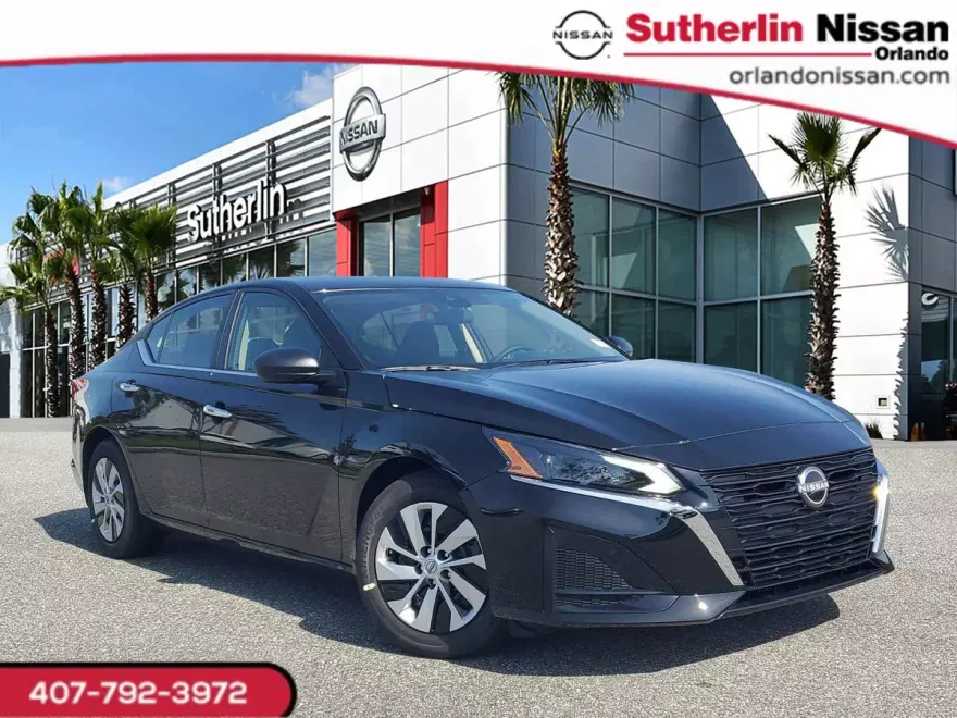 2025 Nissan Altima S photo 1