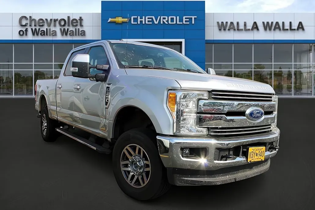2017 Ford F-250 Lariat photo 1