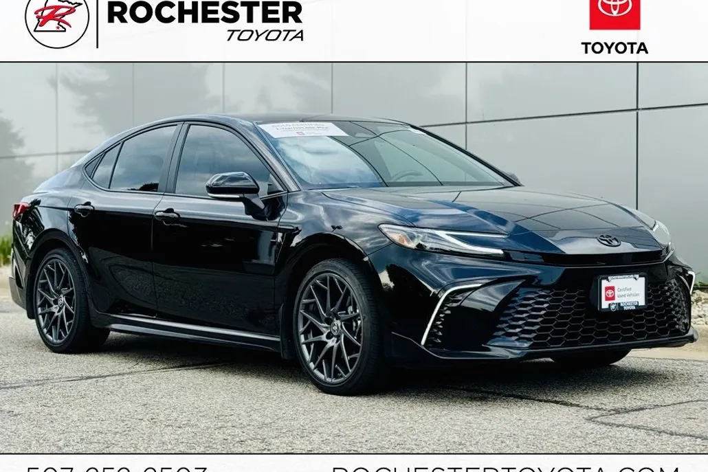 2025 Toyota Camry XSE photo 1