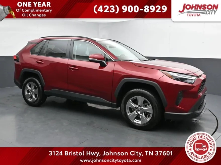 2023 Toyota RAV4 XLE photo 1