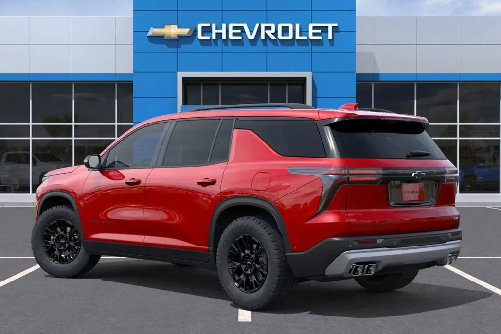 2025 Chevrolet Traverse Z71 photo 1