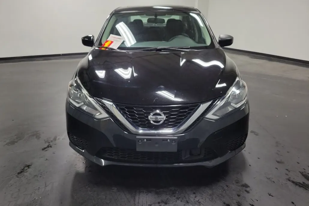 2019 Nissan Sentra SV photo 1