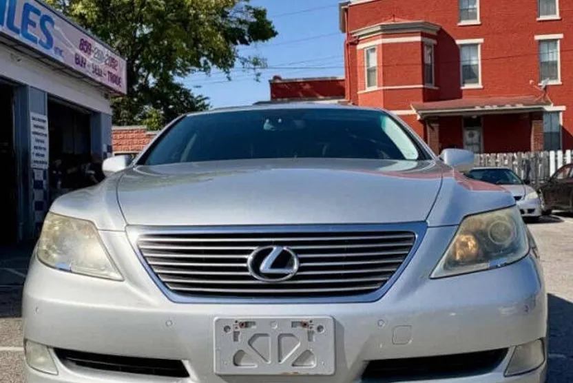 2007 Lexus LS 460 photo 1
