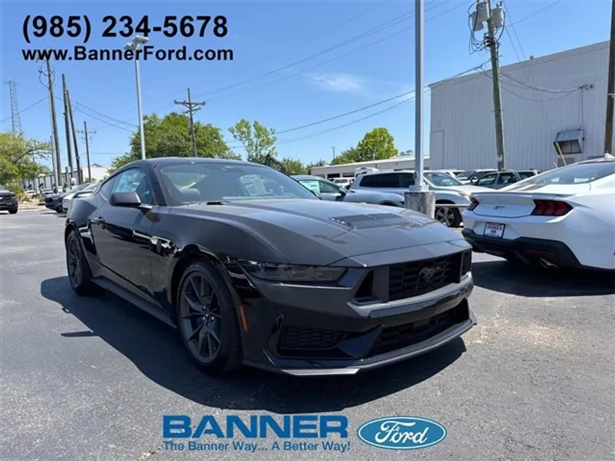 2025 Ford Mustang Dark Horse photo 1