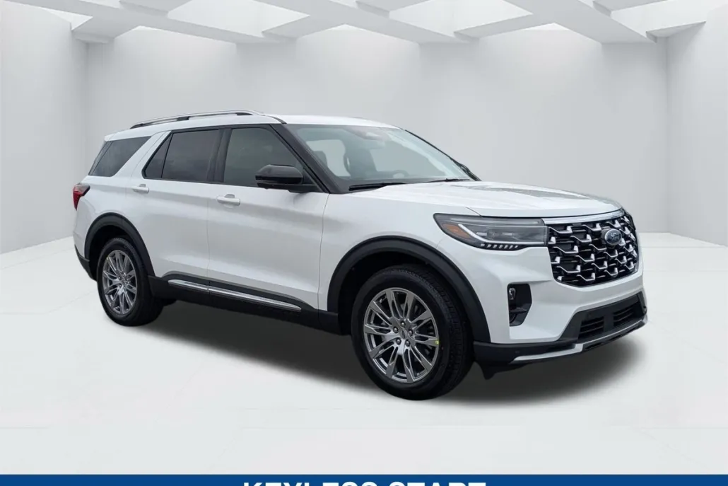 2025 Ford Explorer Platinum photo 1