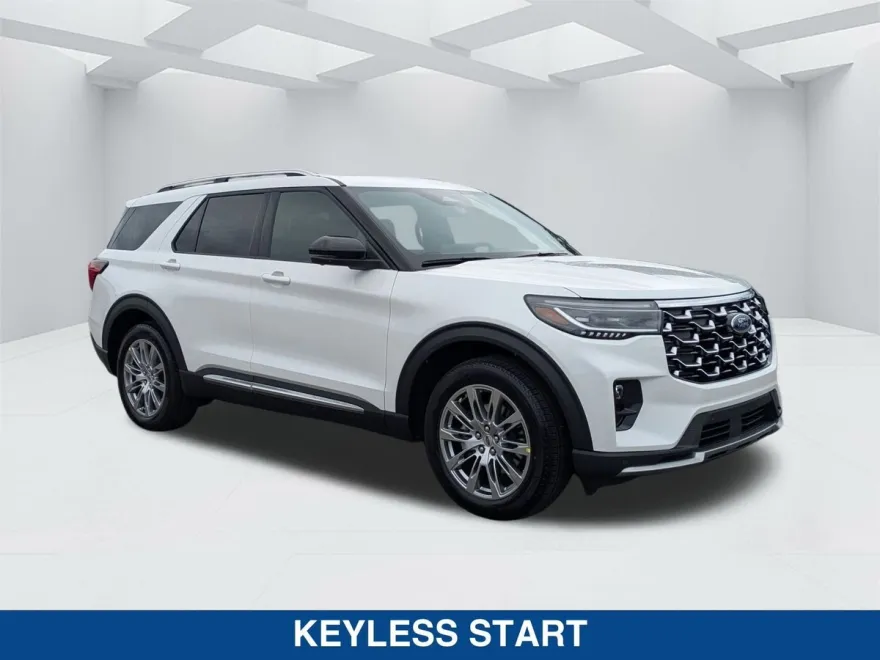 2025 Ford Explorer Platinum photo 1