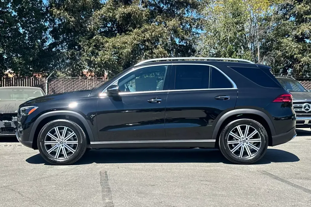 2026 Mercedes Benz GLE 350 4MATIC photo 1