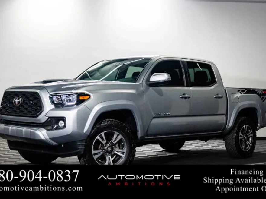 2017 Toyota Tacoma Double Cab TRD Sport photo 1
