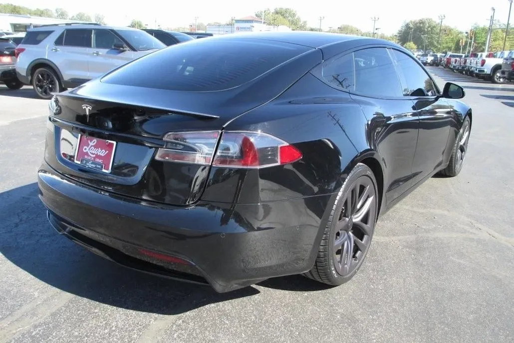 2021 Tesla Model S Plaid photo 1
