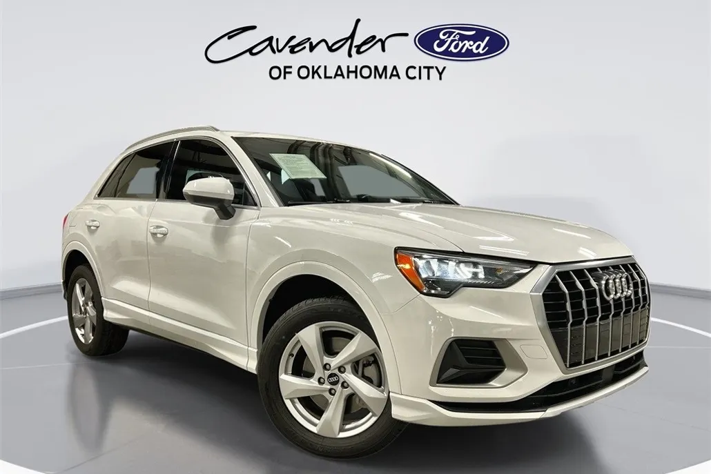 2021 Audi Q3 Premium photo 1