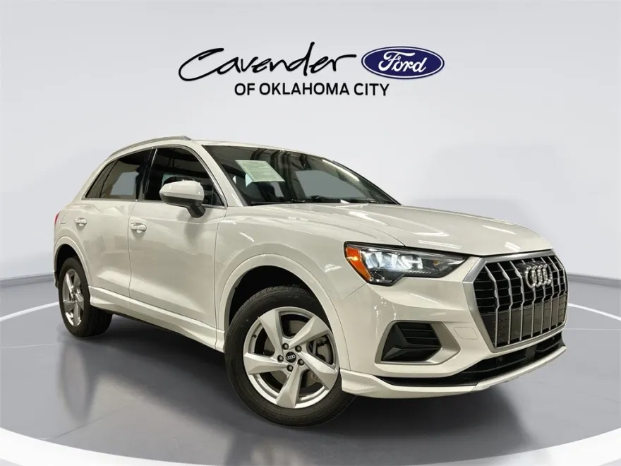 2021 Audi Q3 Premium photo 1