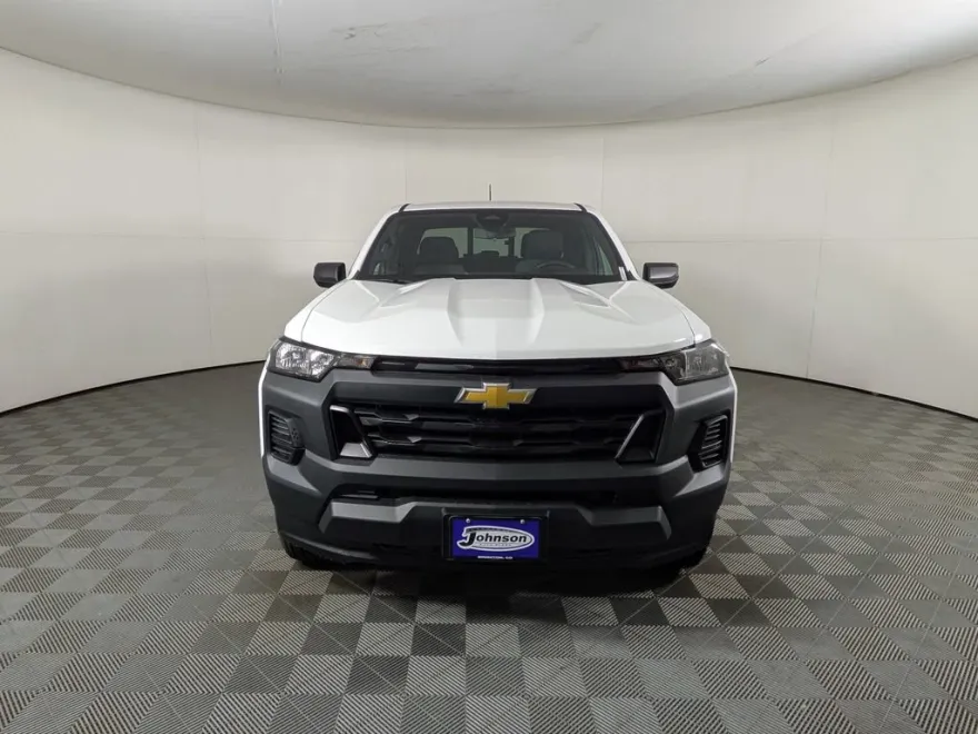 2025 Chevrolet Colorado LT photo 1