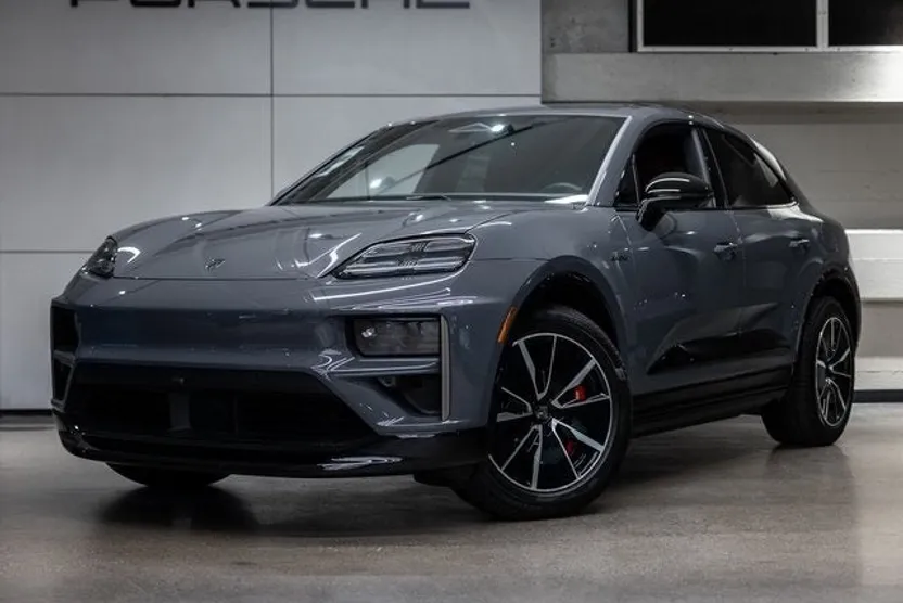 2025 Porsche Macan Turbo Electric photo 1