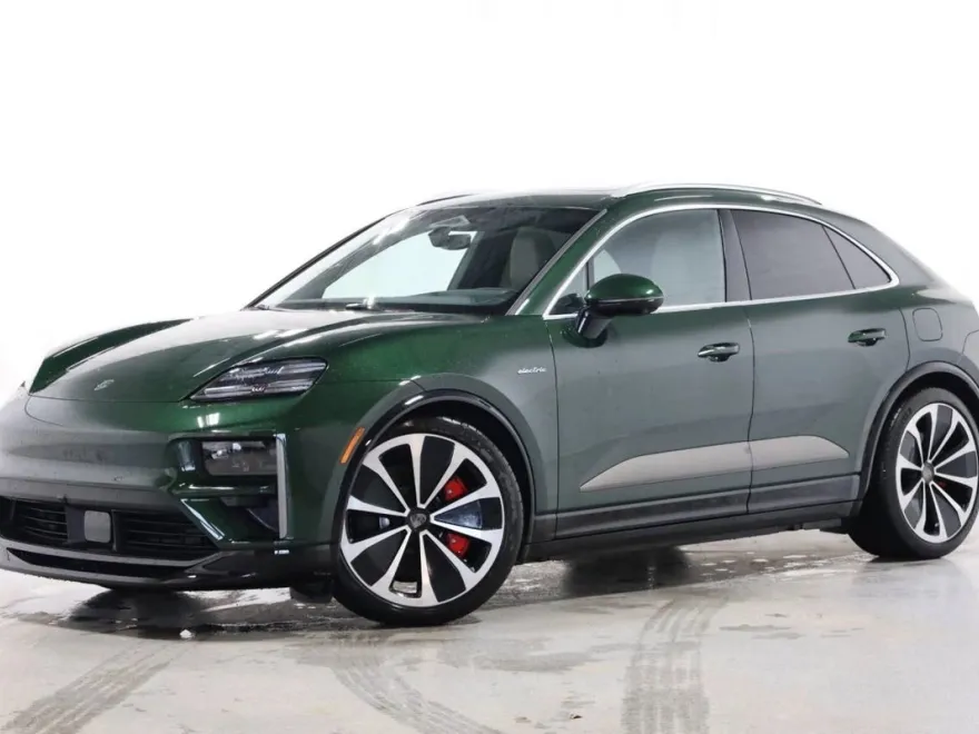 2024 Porsche Macan Turbo Electric photo 1