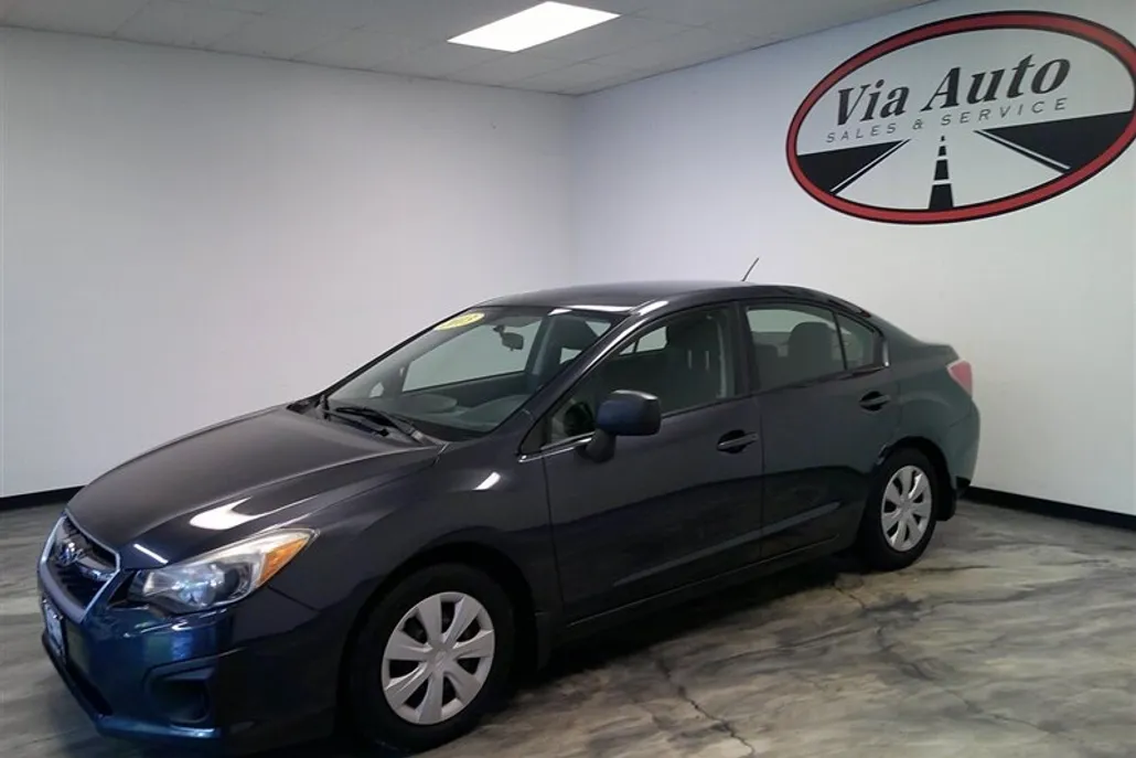 2013 Subaru Impreza 2.0i photo 1