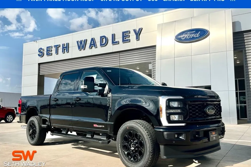 2025 Ford F-350 photo 1