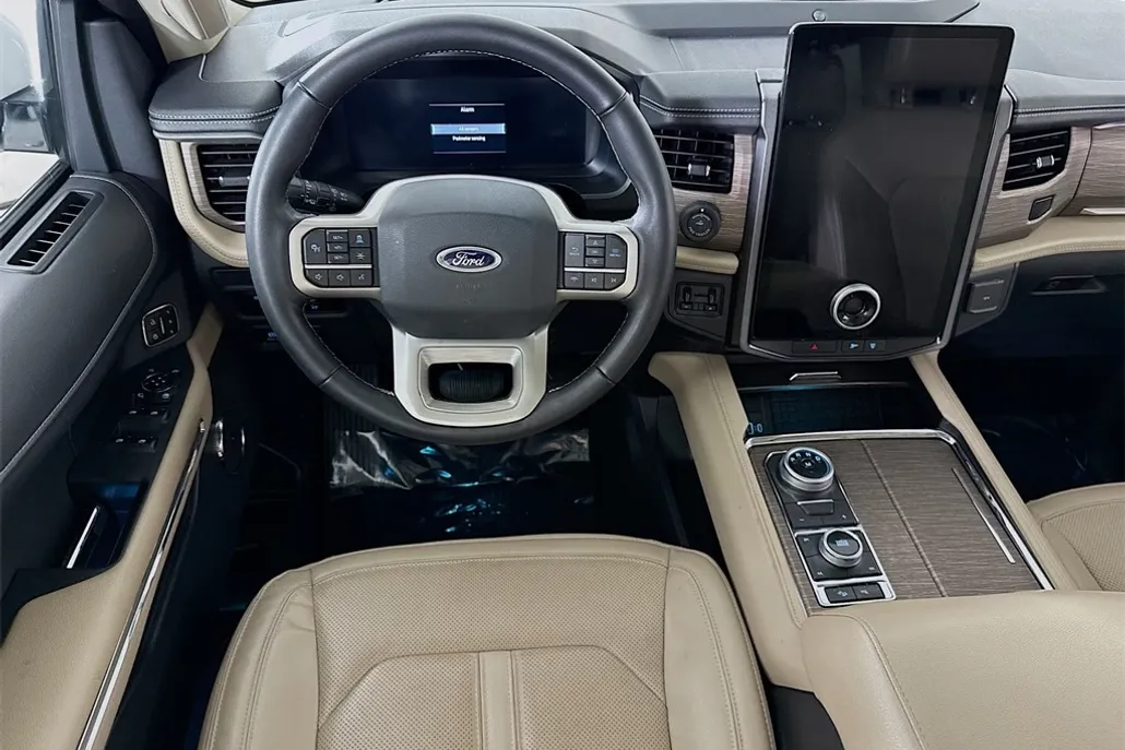 2023 Ford Expedition MAX Limited photo 1