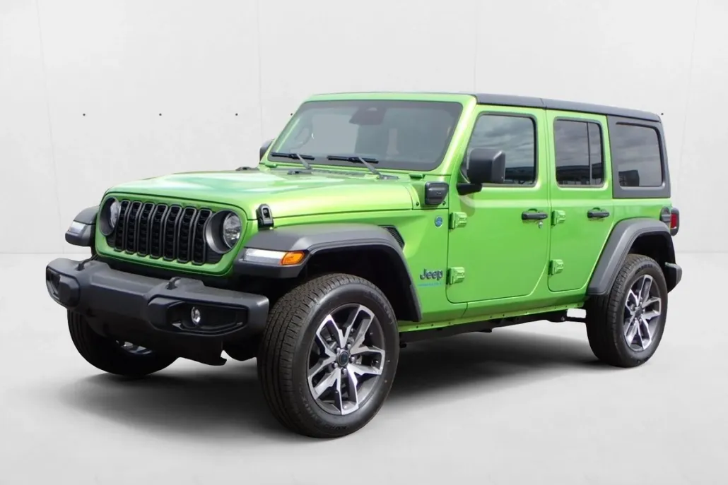 2025 Jeep Wrangler 4xe Sport S photo 1