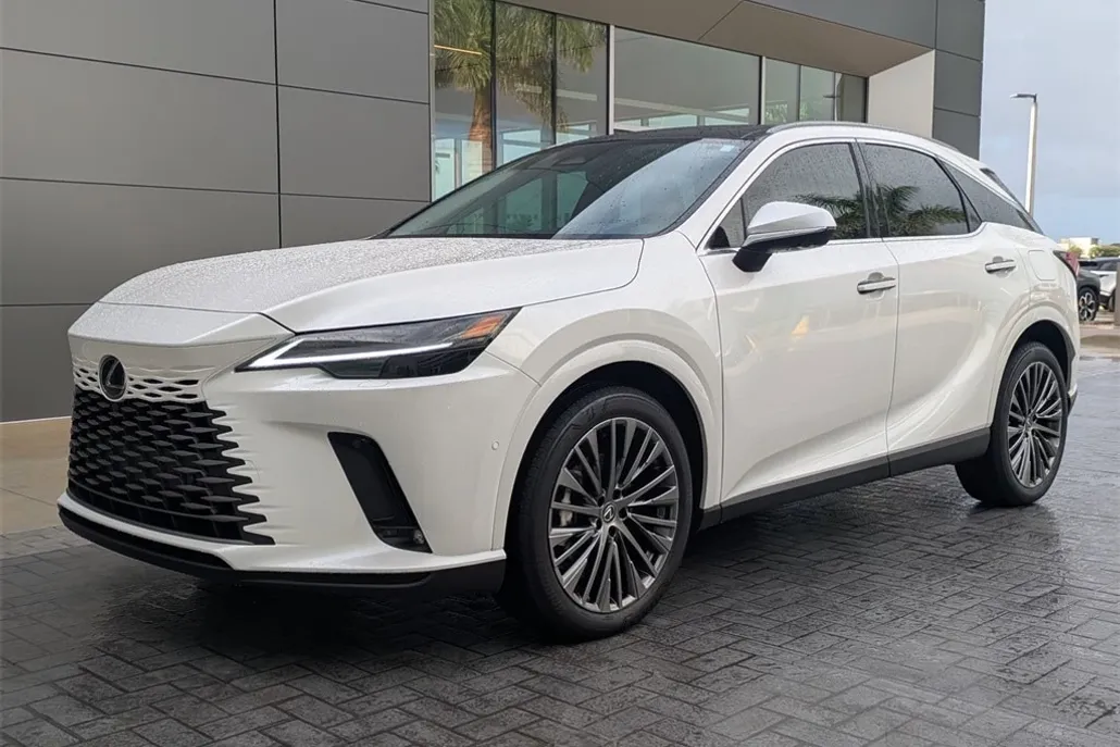 2025 Lexus RX 450h+ Luxury photo 1