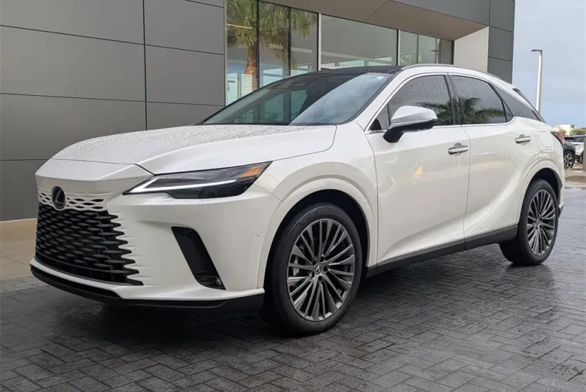 2025 Lexus RX 450h+ Luxury photo 1