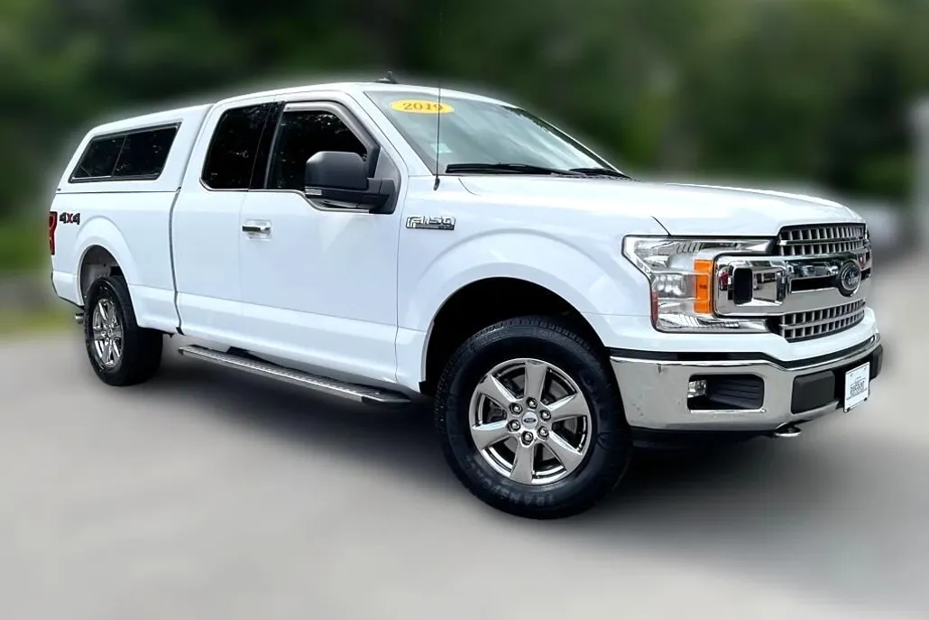 2019 Ford F-150 XLT photo 1