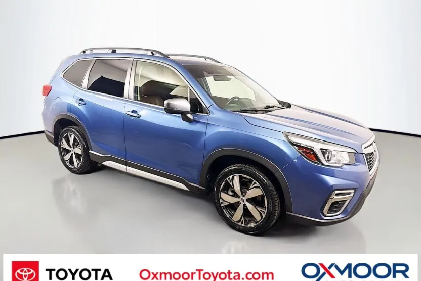 2020 Subaru Forester Touring photo 1