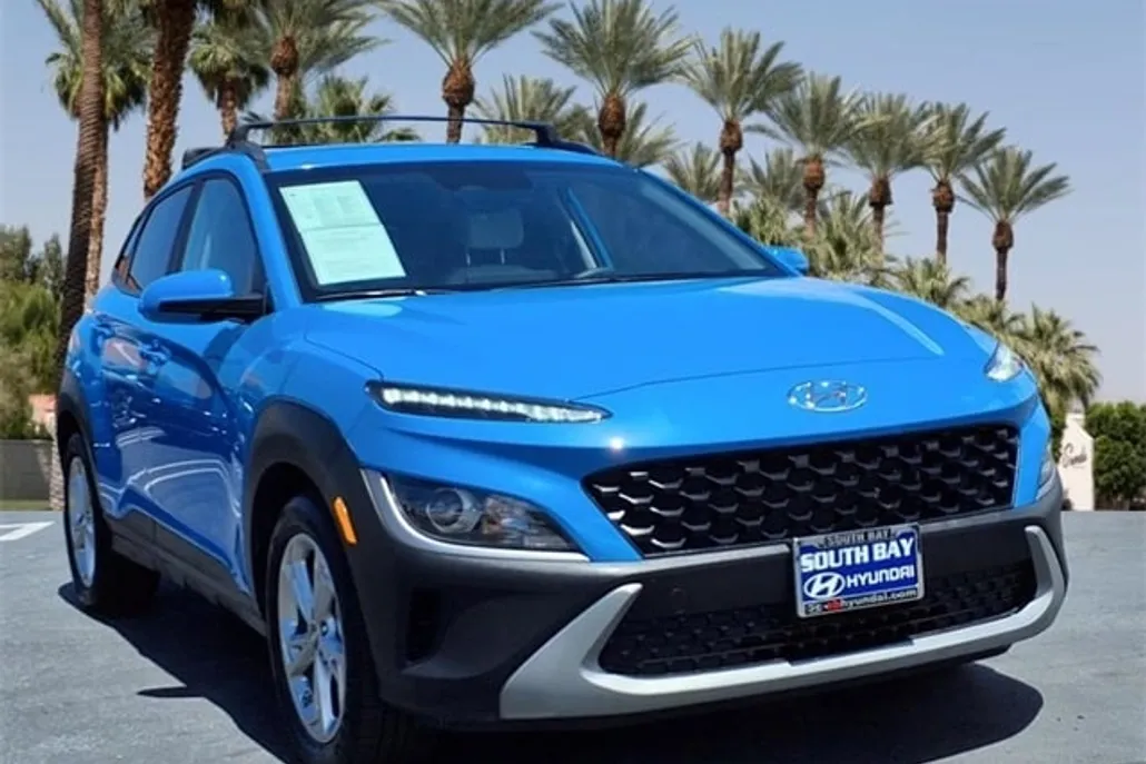 2023 Hyundai Kona SEL photo 1
