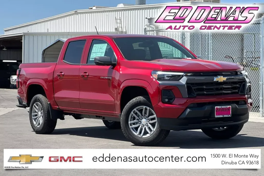 2025 Chevrolet Colorado Work Truck LT photo 1