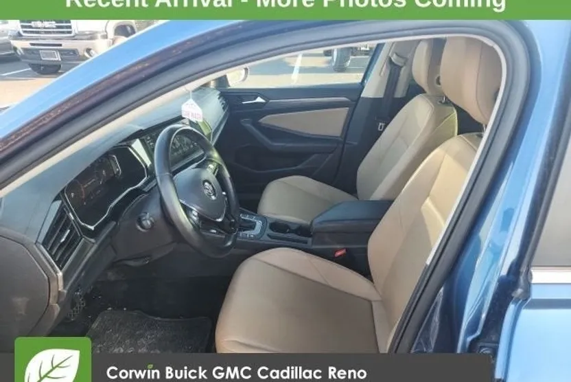 2019 Volkswagen Jetta SEL photo 1