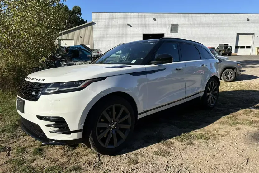 2018 Land Rover Range Rover Velar R-Dynamic HSE photo 1