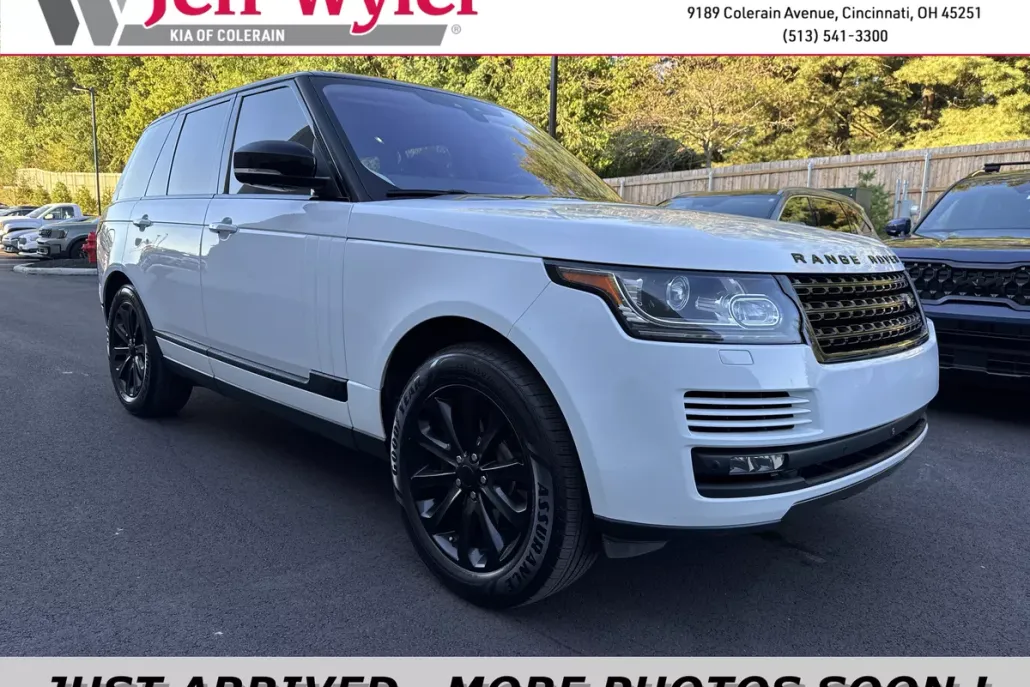 2017 Land Rover Range Rover HSE photo 1