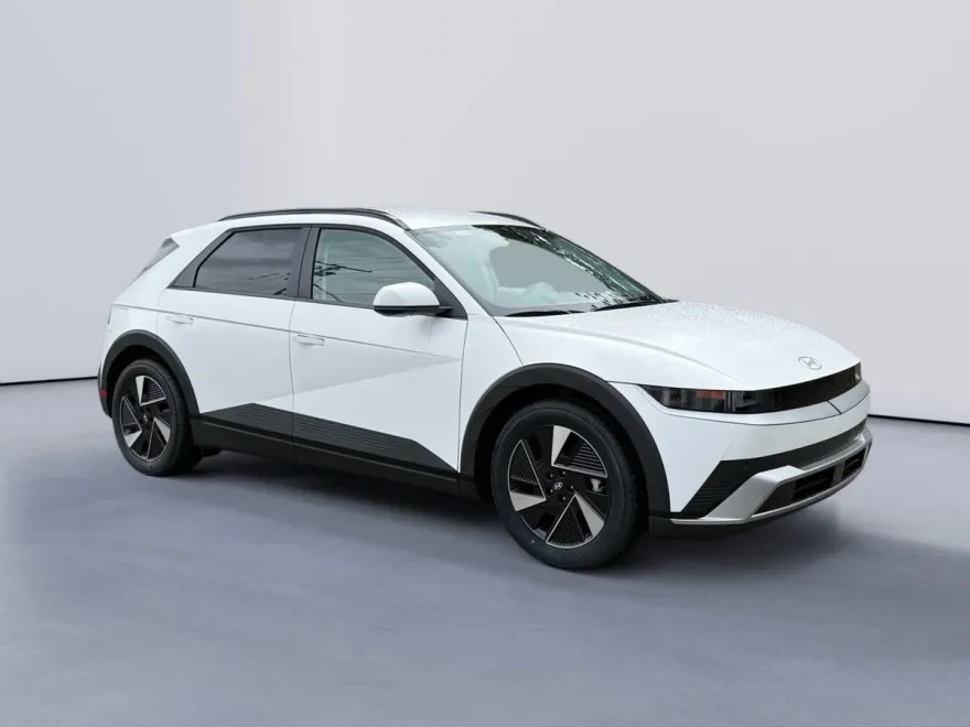 2025 Hyundai Ioniq 5 SEL photo 1