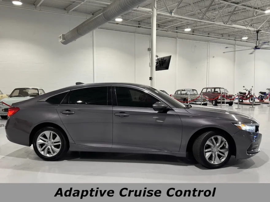 2020 Honda Accord LX 1.5T photo 1