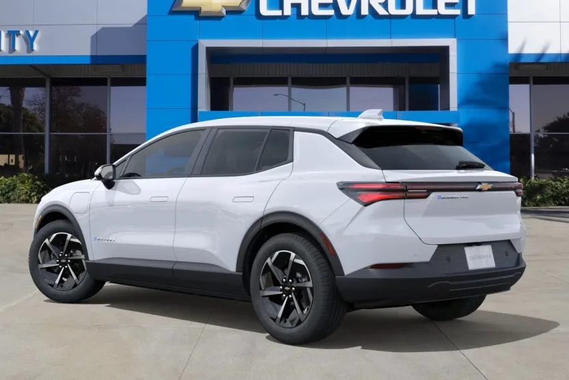 2026 Chevrolet Equinox EV 1LT photo 1