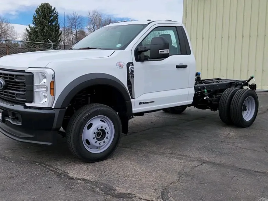 2024 Ford F-550 XL photo 1