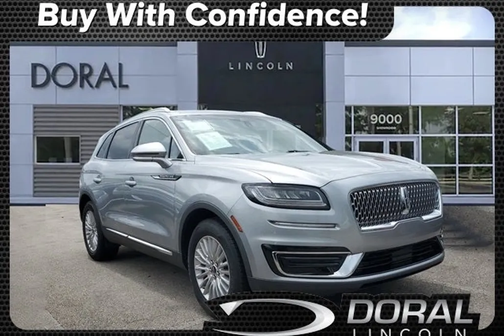 2020 Lincoln Nautilus Standard photo 1