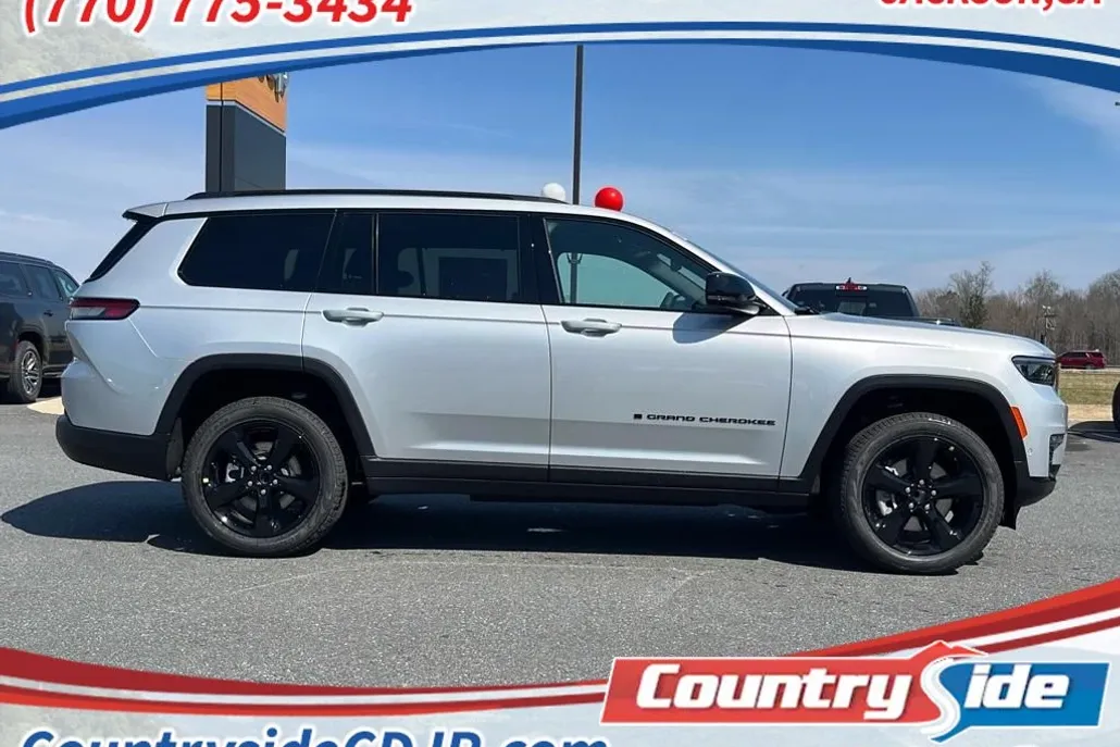 2025 Jeep Grand Cherokee L photo 1