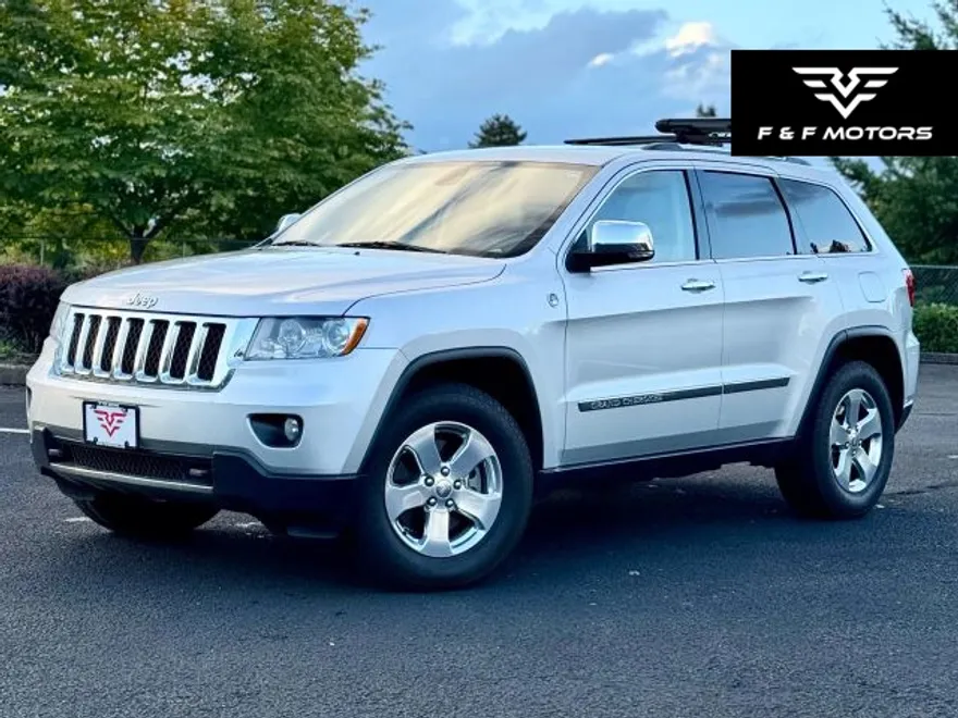 2011 Jeep Grand Cherokee Overland Sport photo 1