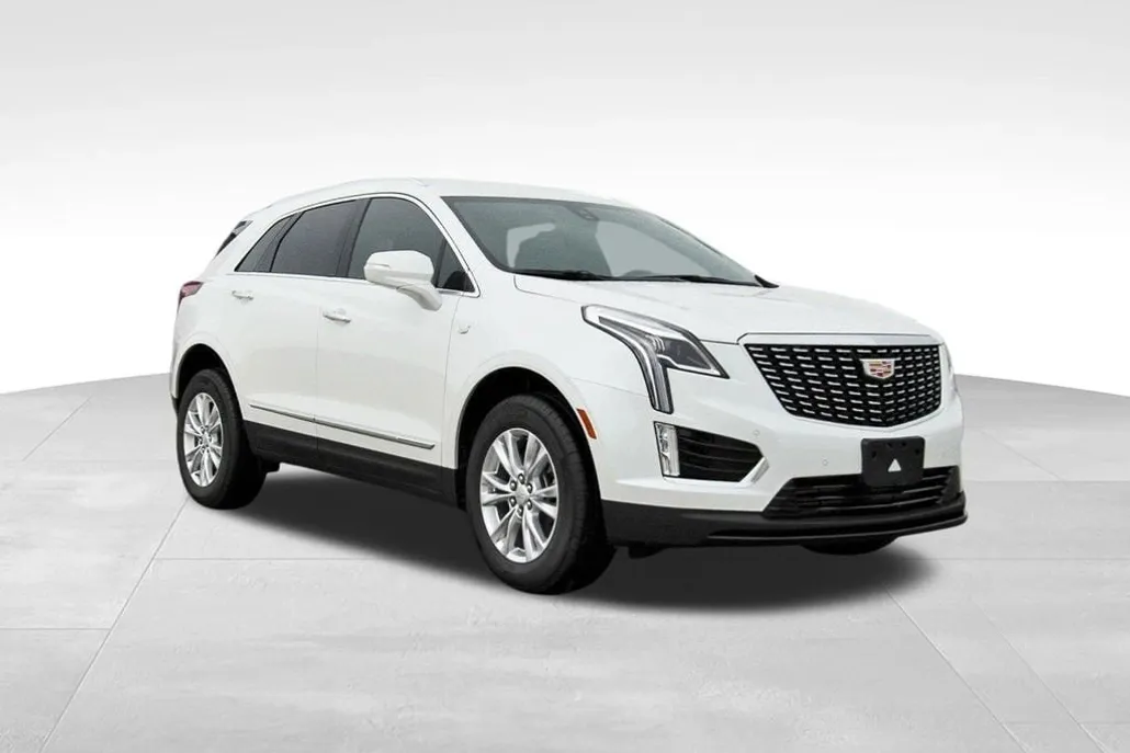 2025 Cadillac XT5 Luxury photo 1