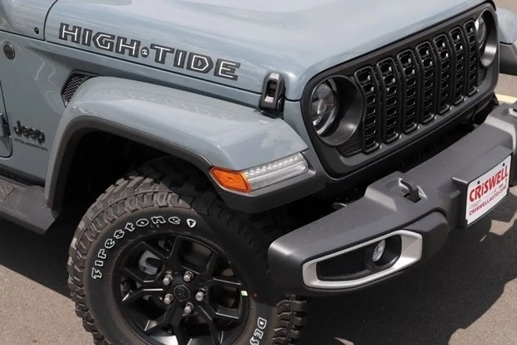 2025 Jeep Gladiator Sport photo 1