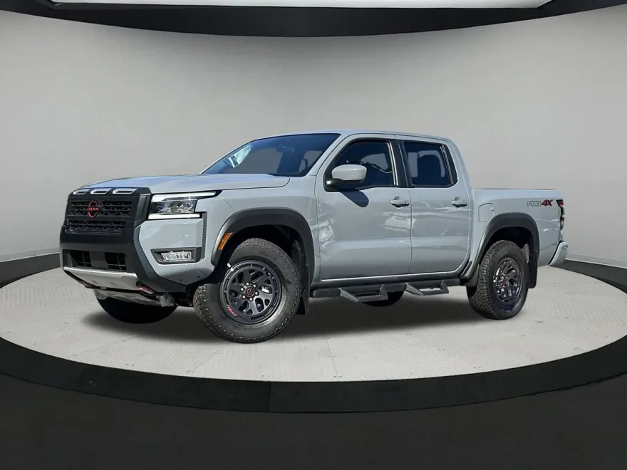 2025 Nissan Frontier PRO-4X photo 1