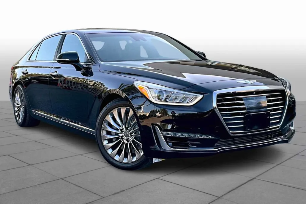 2017 Genesis G90 3.3T Premium photo 1