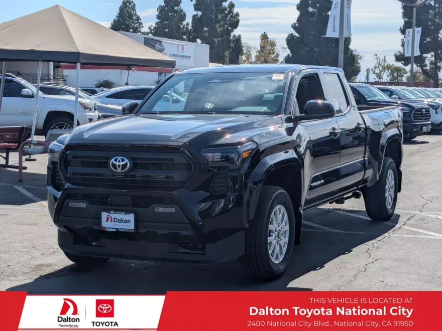 2025 Toyota Tacoma SR5 photo 1