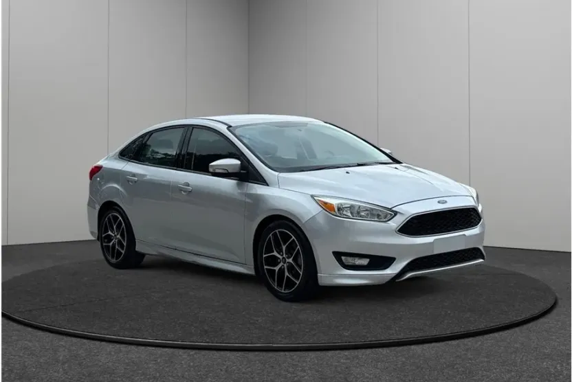 2015 Ford Focus SE photo 1