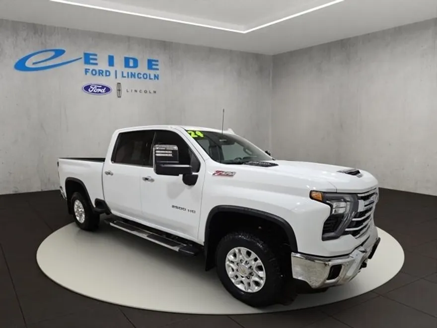2024 Chevrolet Silverado 2500HD LTZ photo 1