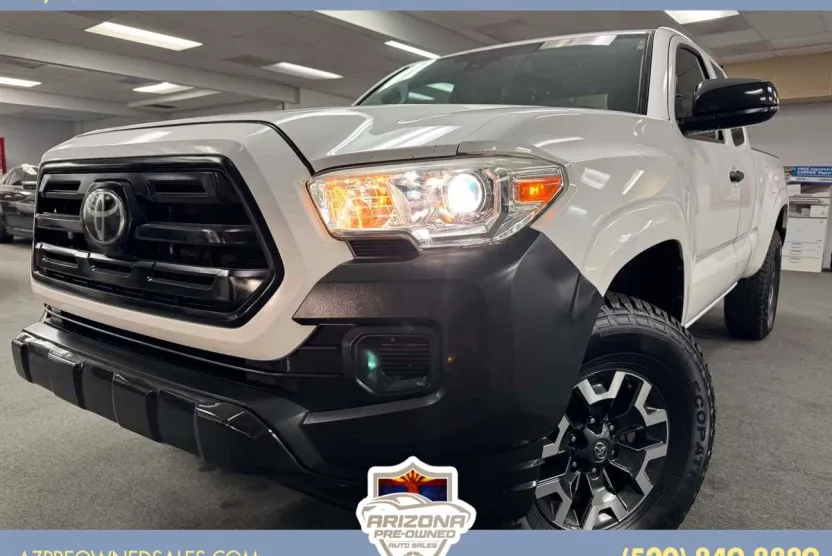 2018 Toyota Tacoma SR photo 1