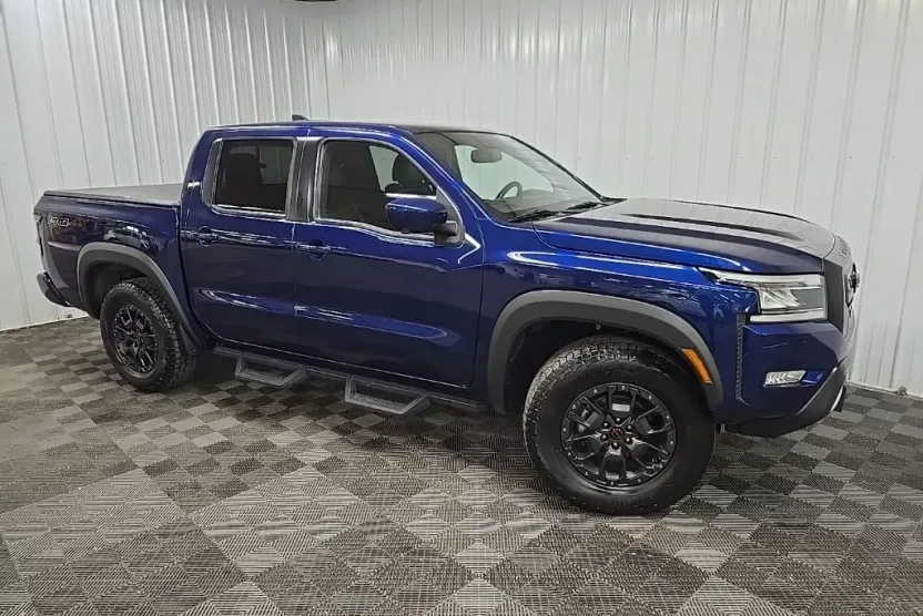 2022 Nissan Frontier PRO-4X photo 1
