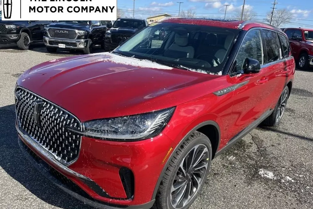 2025 Lincoln Aviator Reserve photo 1