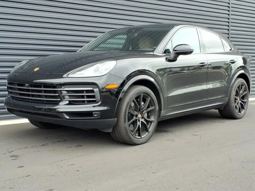 2023 Porsche Cayenne Coupe Platinum Edition photo 1